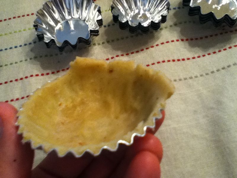 File:Sandbakkel pressing7.jpg